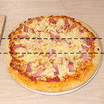 Steel stiekem een stuk pizza