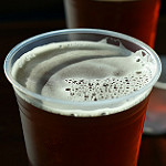 plastic bierglas (flickr.com / Paul Downey)