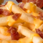 McDonald's doet proef met bacon kaas friet