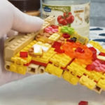 Pizza gemaakt van Lego