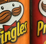 Pringles geeft in Japan Pringles bussen weg van 161 centimeter lang