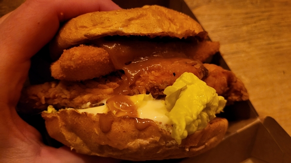 Kip kaassouflé Burger