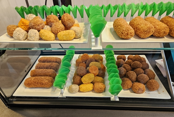 Waarom je brein soms om snacks smeekt