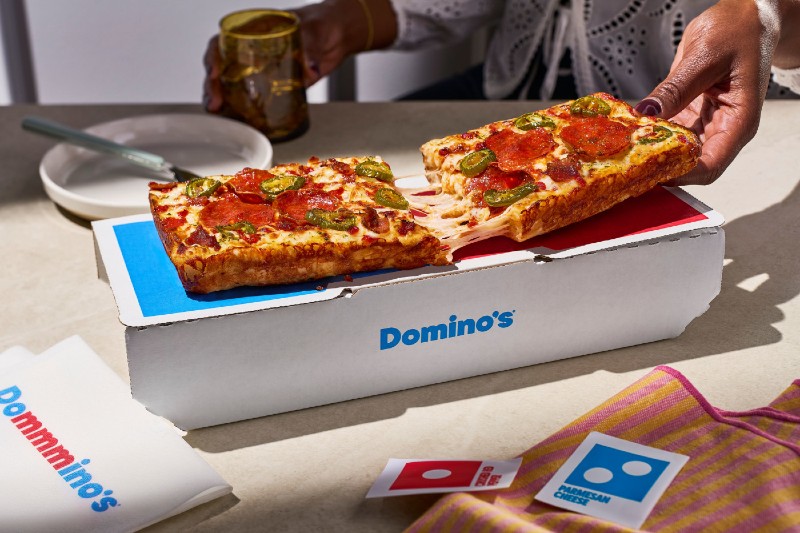 Domino’s maakt pizza in de vorm van een dominosteentje
