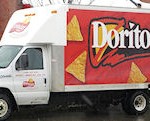 Bedenker van Doritos-chips gaat met chips het graf in