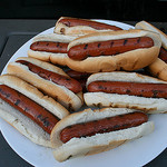 Jeroen Meus opent hotdog speciaalzaak